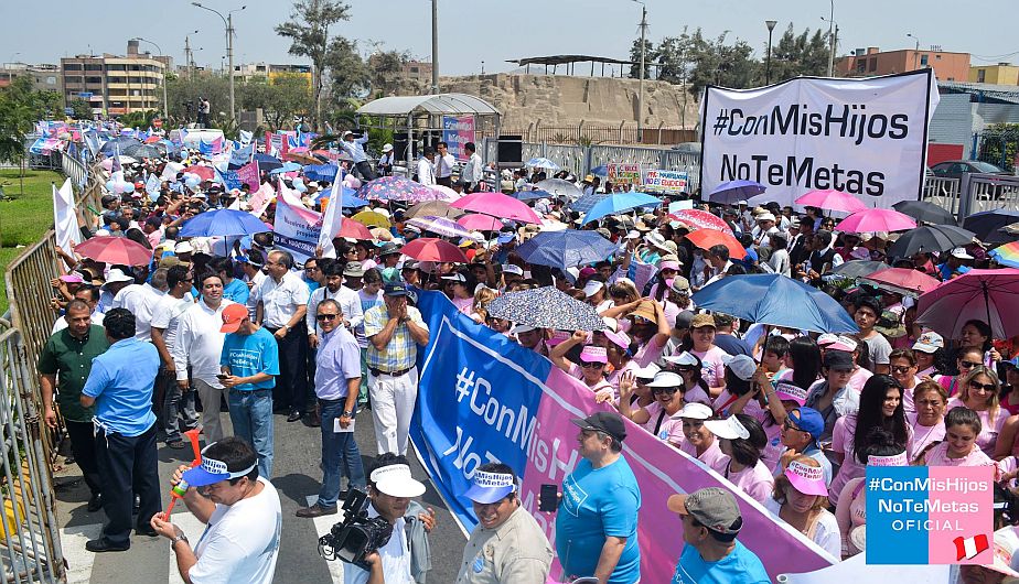 conmishijosnotemetas-marcha-1