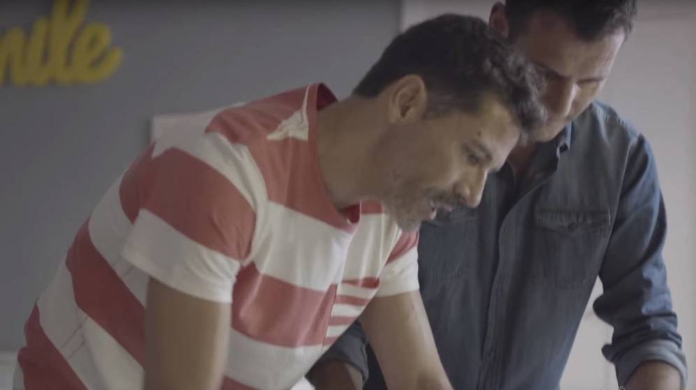 ultracatolicos-contra-el-corte-ingles-por-un-anuncio-de-dos-padres-homosexuales